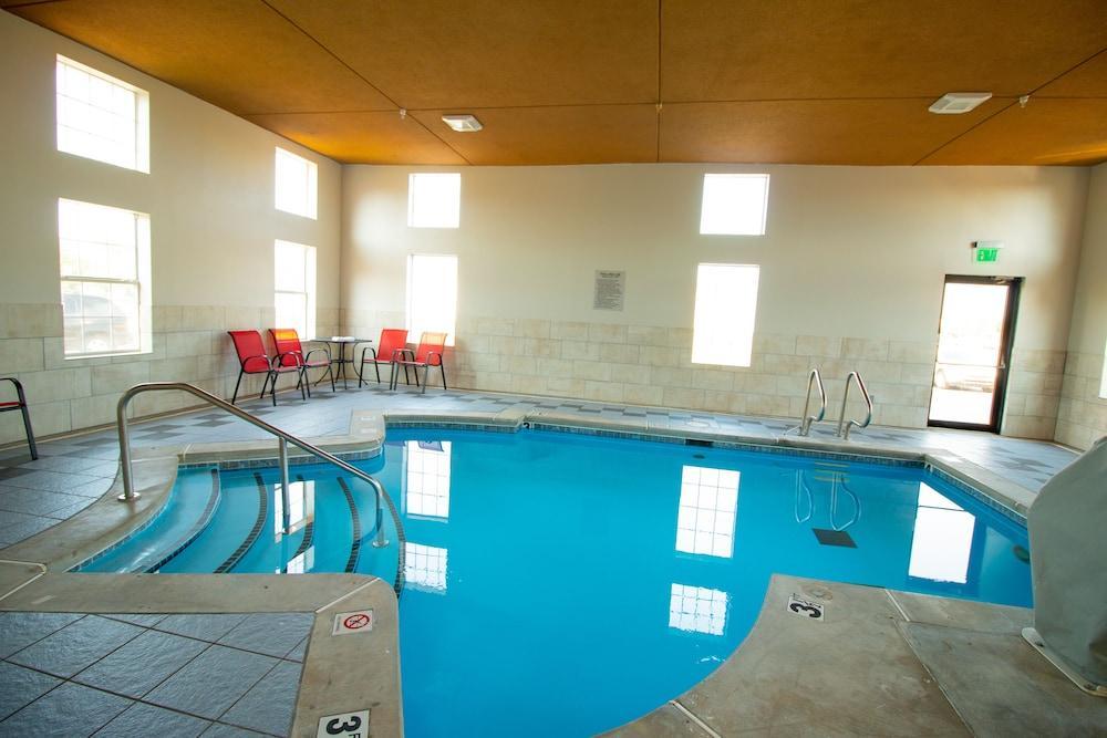 Hotel Surestay By Western East