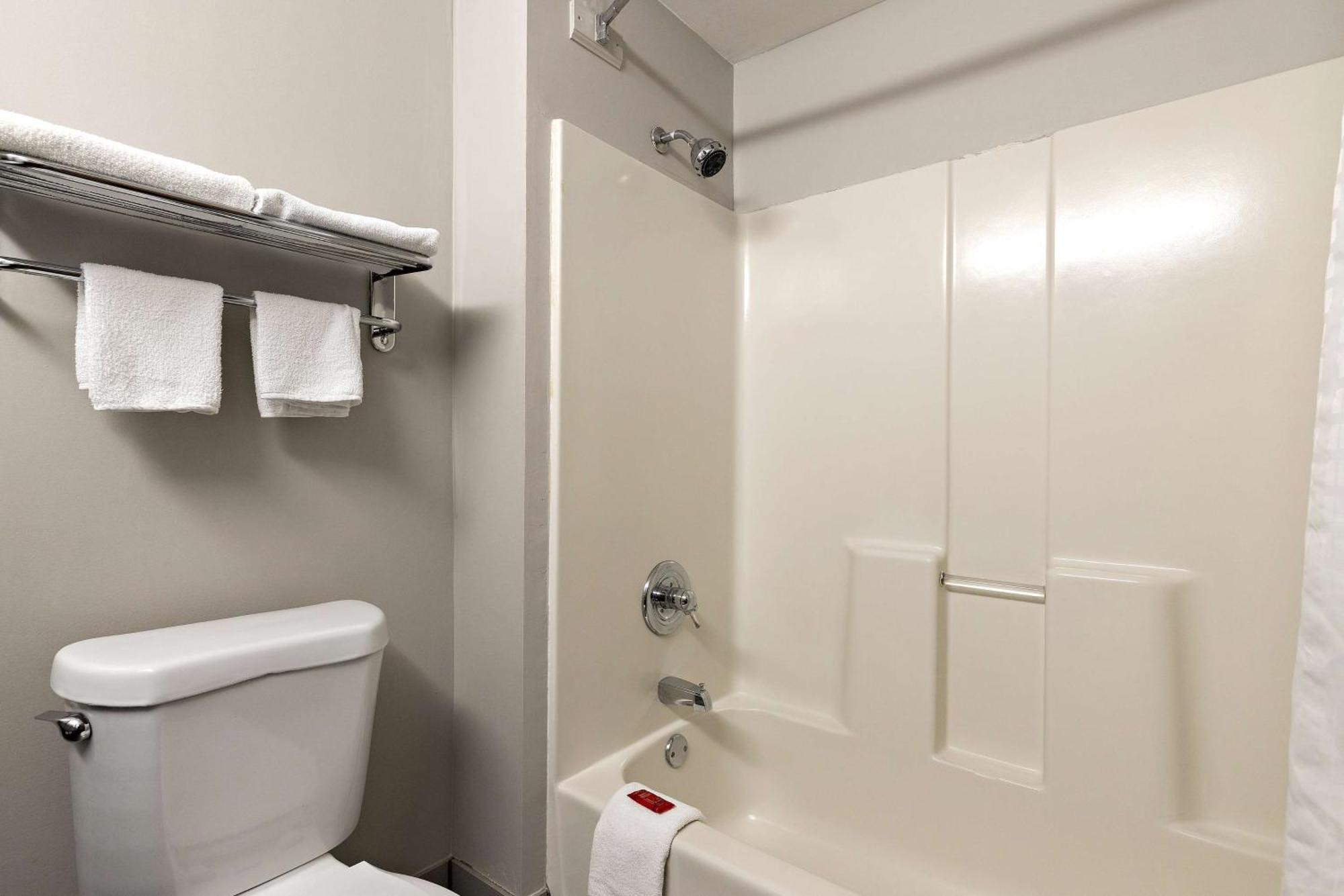 Surestay By Western East 3*