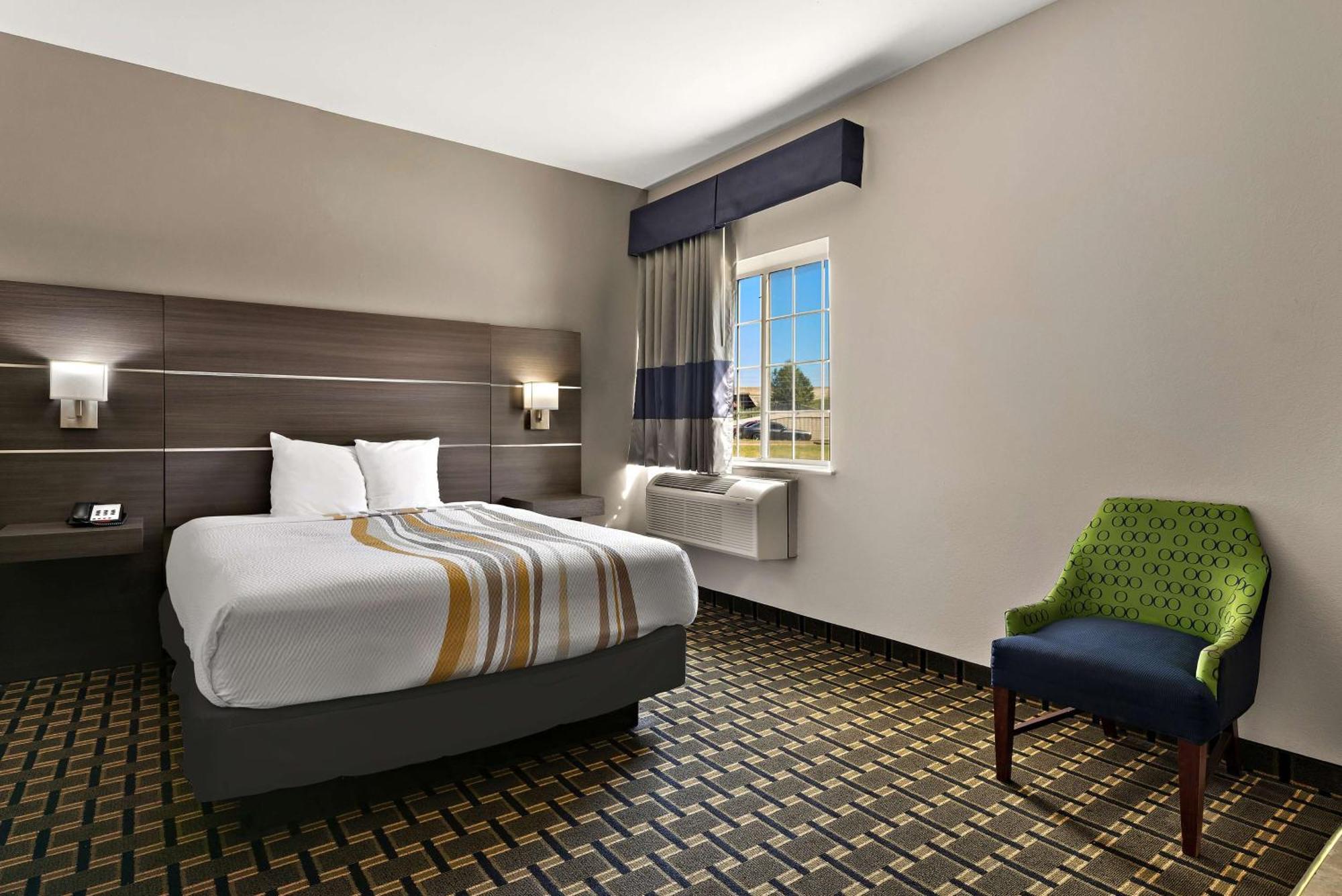 Surestay By Western East Hotel Tulsa