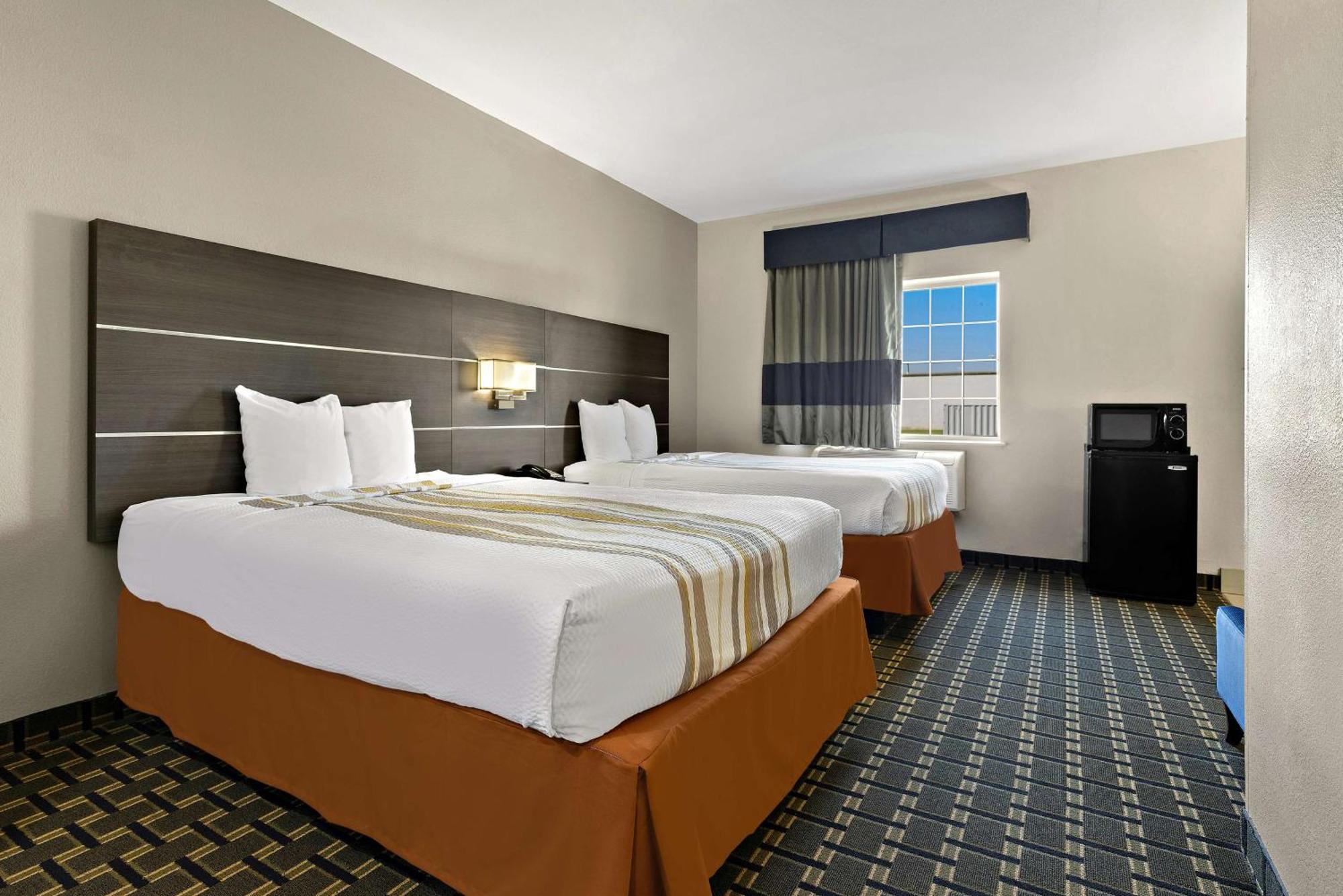 Hotel Surestay By Western East Tulsa