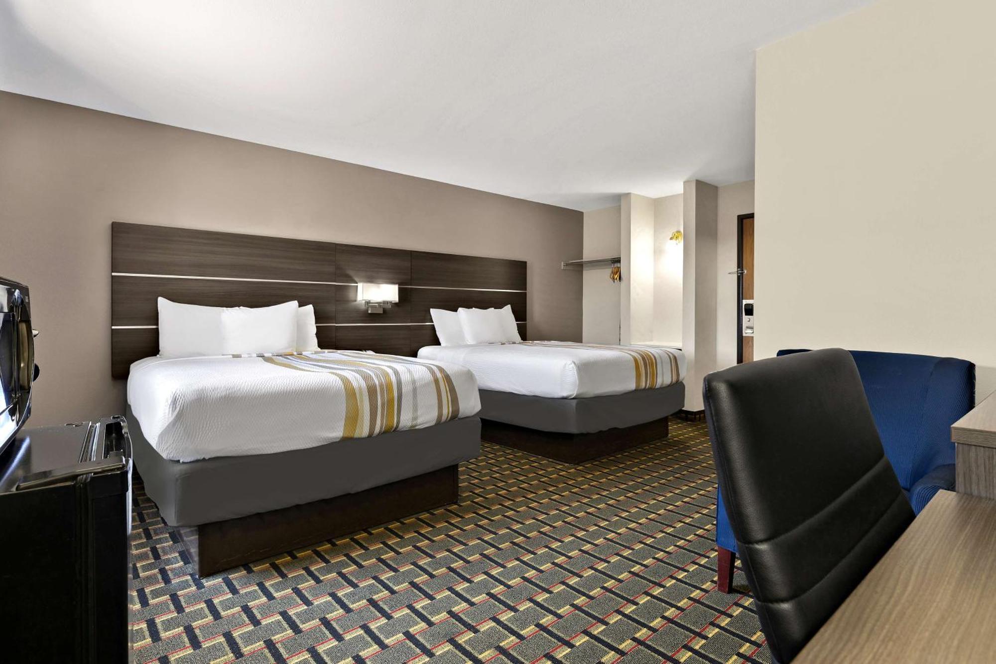 Surestay Plus By Best Western East 3*