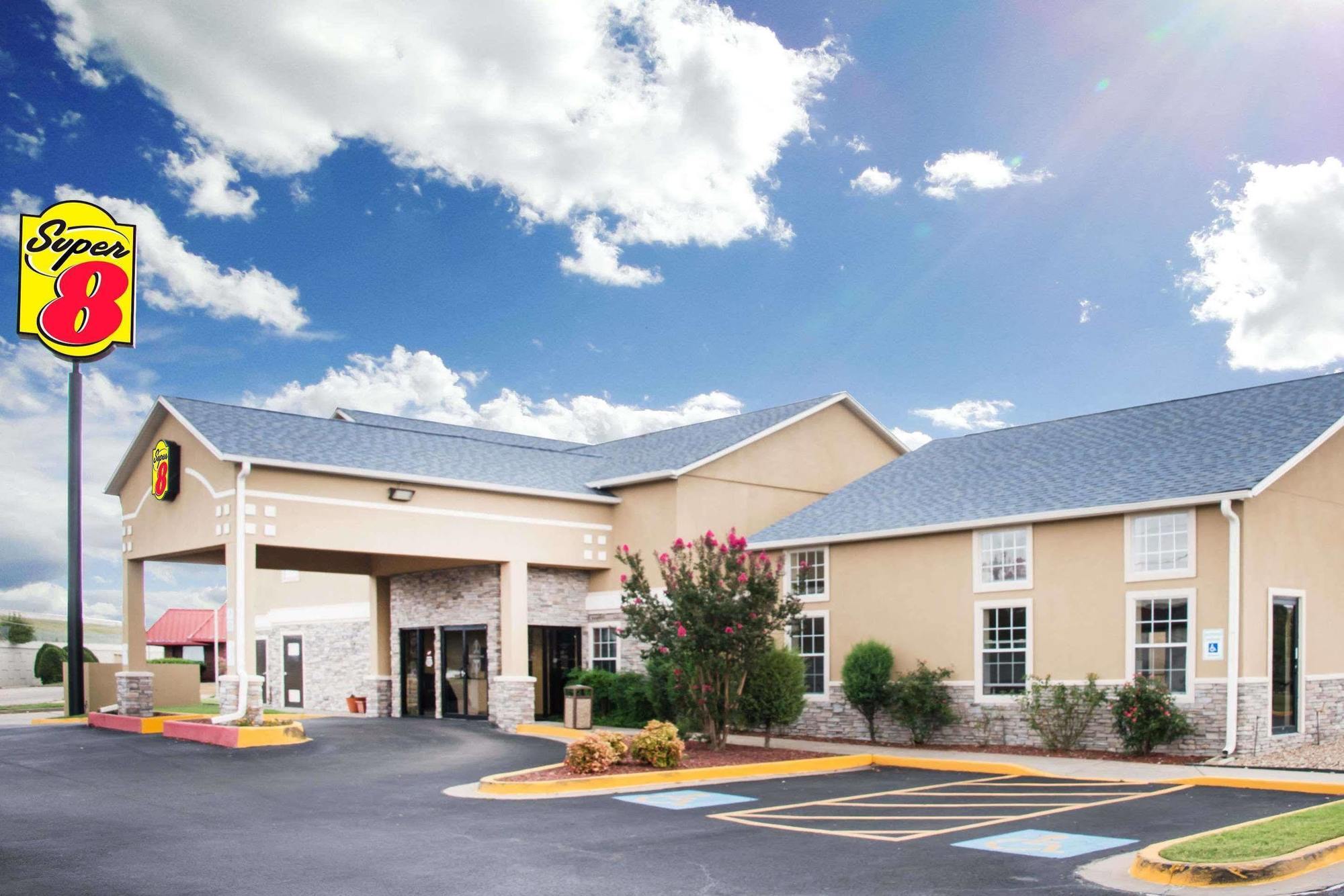 Surestay Plus By Best Western East 3*